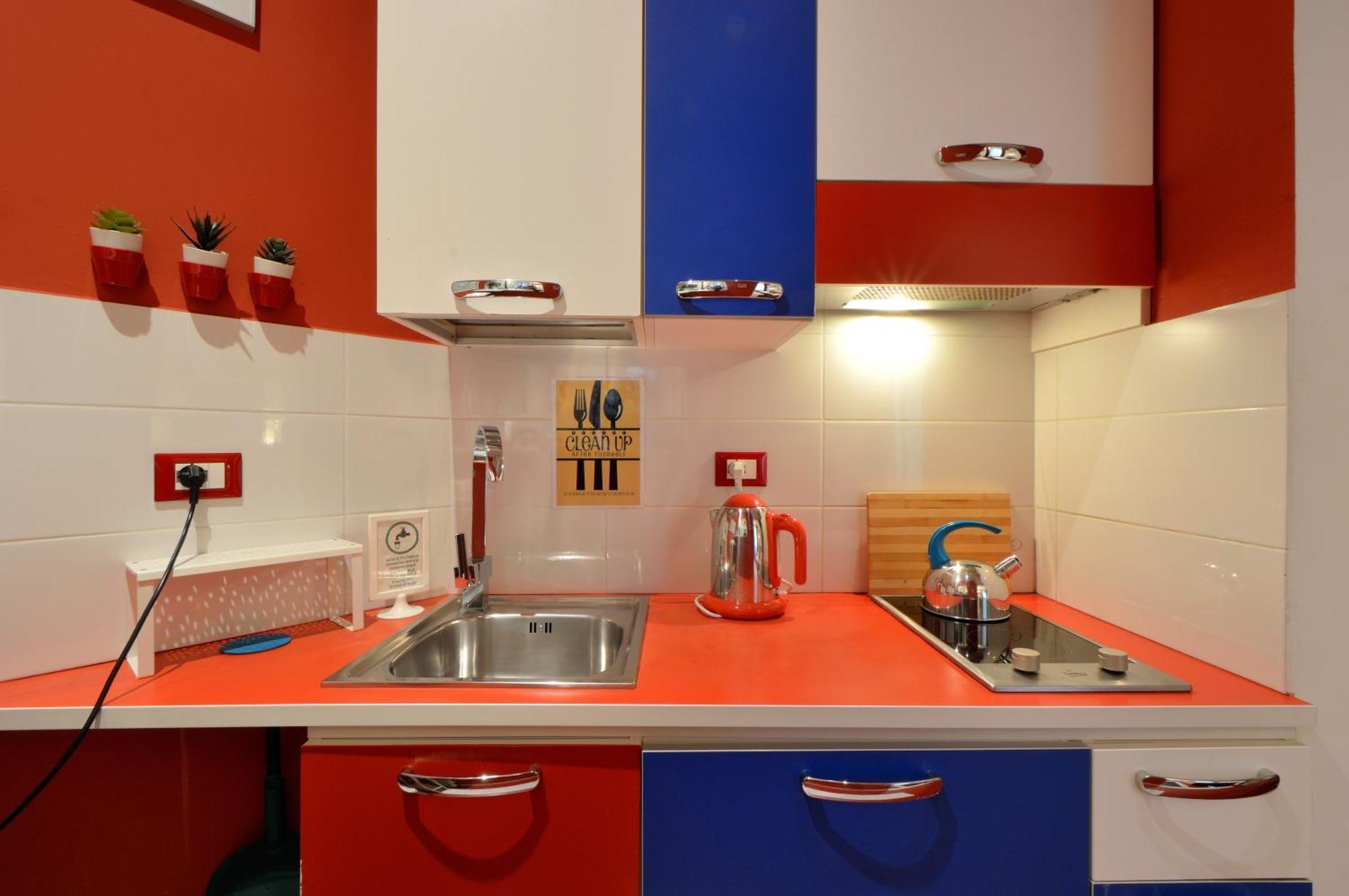 Bellissimo Mini Deluxe Di Design E A Tema Inghiterra - Potente Wi-fi Ottimo Il Collegamento Con Aeroporto Di Malpensa E Rho Fiera, Vicino A 3 Linee Metropolitane Appartement *