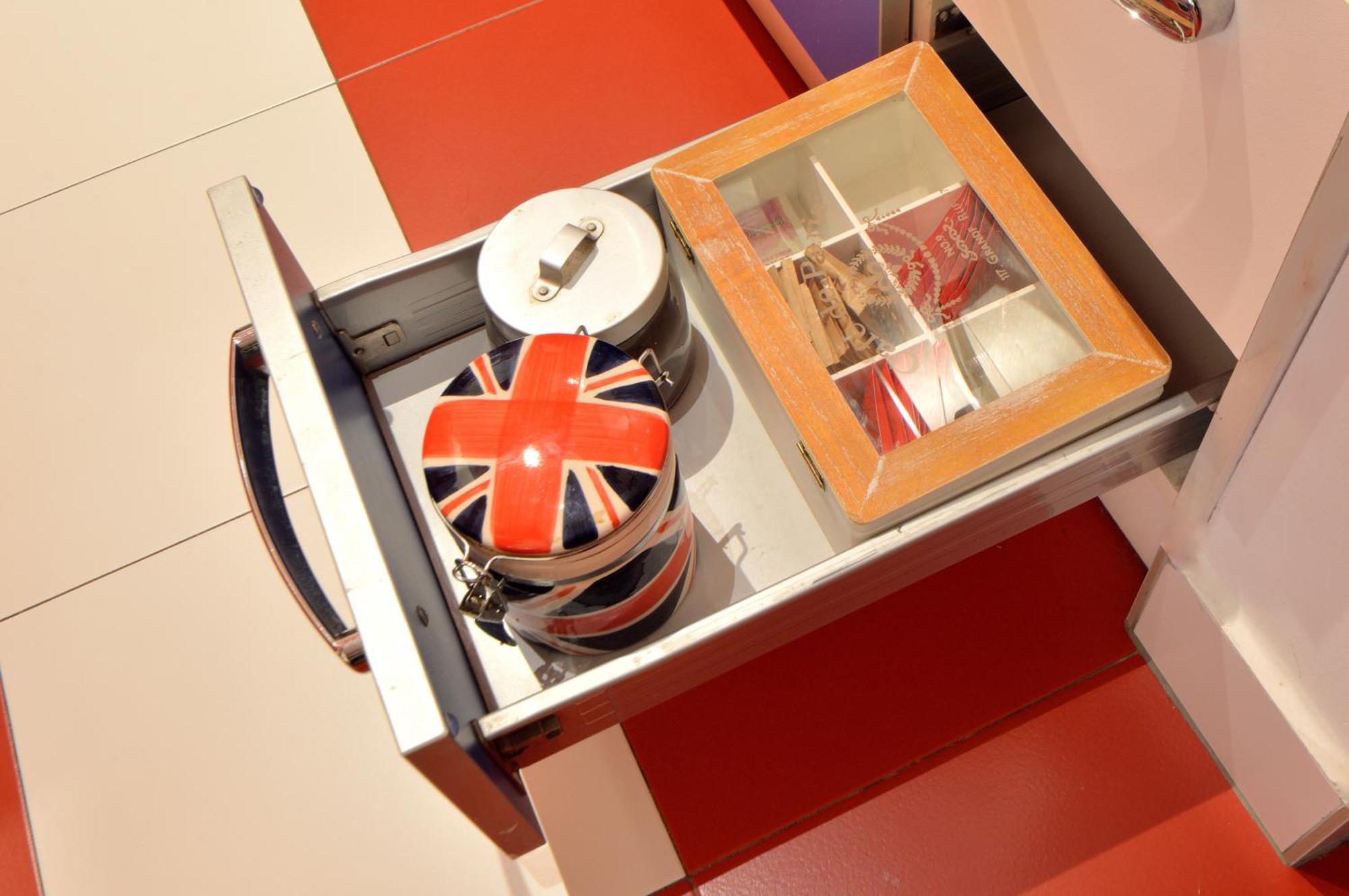 Appartement Bellissimo Mini Deluxe Di Design E A Tema Inghiterra - Potente Wi-fi Ottimo Il Collegamento Con Aeroporto Di Malpensa E Rho Fiera, Vicino A 3 Linee Metropolitane *